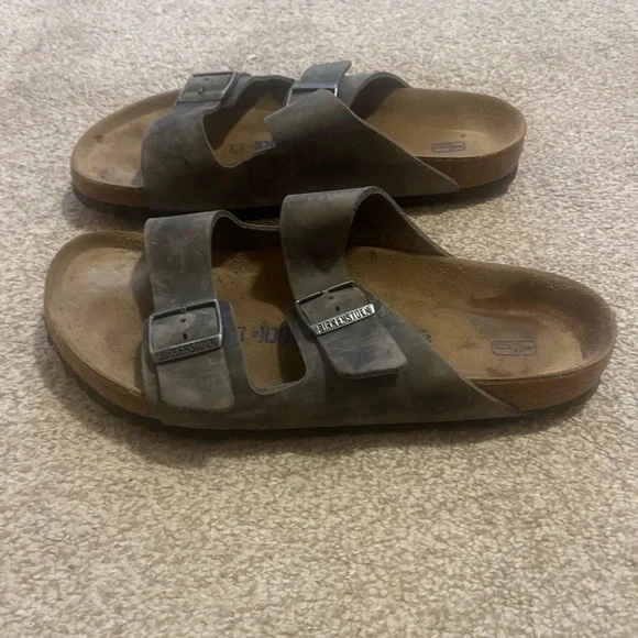 Used Mens Gray Birkenstock sandals - Picture 2 of 2